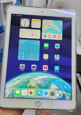 Apple iPad Gen 6 128GB Vàng hồng Wifi