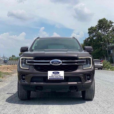 Everest Ambient 2022 Xe Cá Nhân Chuẩn Bán Tại Ford