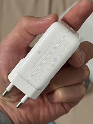 Củ sạc 30W Apple Macbook bóc máy chính hãng. Mua bán Phụ kiện (Màn hình, Chuột...) tại Quận Hoàng Mai Hà Nội được đăng bởi Quang Cong