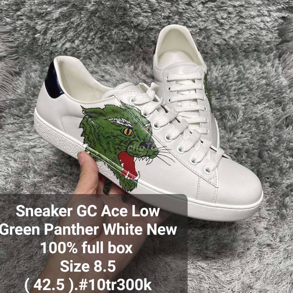 Gucci Ace New 100% full box.
Size 8.5 ( 42.5 )