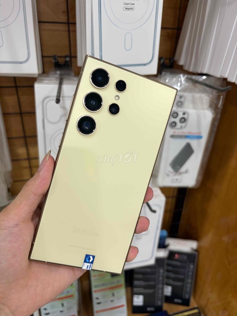 Samsung S24 Ultra Vàng Like New. Mua bán Điện thoại tại Quận Thanh Khê Đà Nẵng được đăng bởi Le Dang hình 1