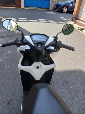Honda Vario 150 Trắng đen 16100 km