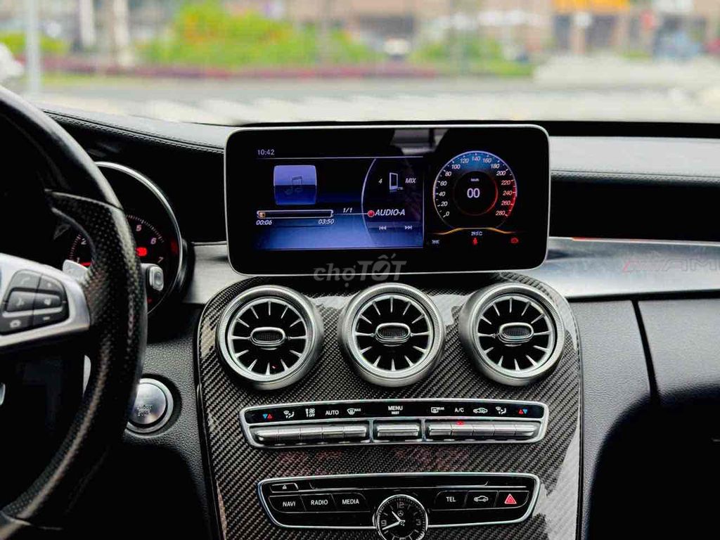 Mercedes Benz C300 AMG 2018. Mua bán Ô tô tại Quận 7 Tp Hồ Chí Minh được đăng bởi Cherry hình 11