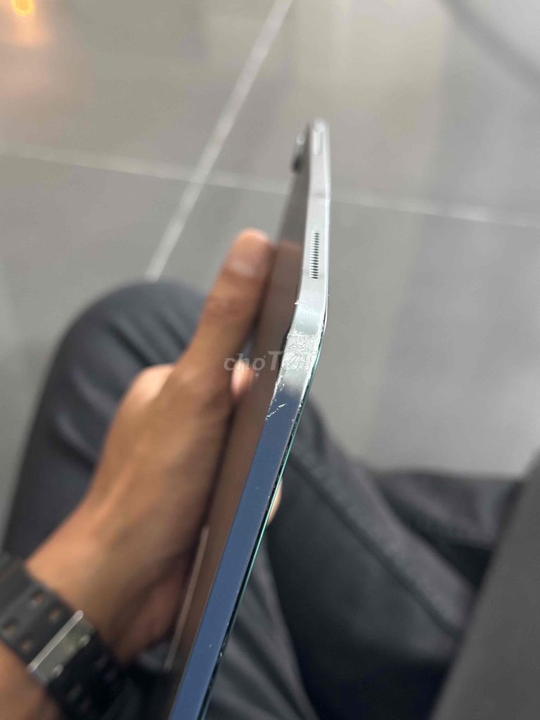 Ipad Pro 12.9 2018 Wifi only. Mua bán Máy tính bảng tại Huyện Bình Chánh Tp Hồ Chí Minh được đăng bởi Tin hình 3