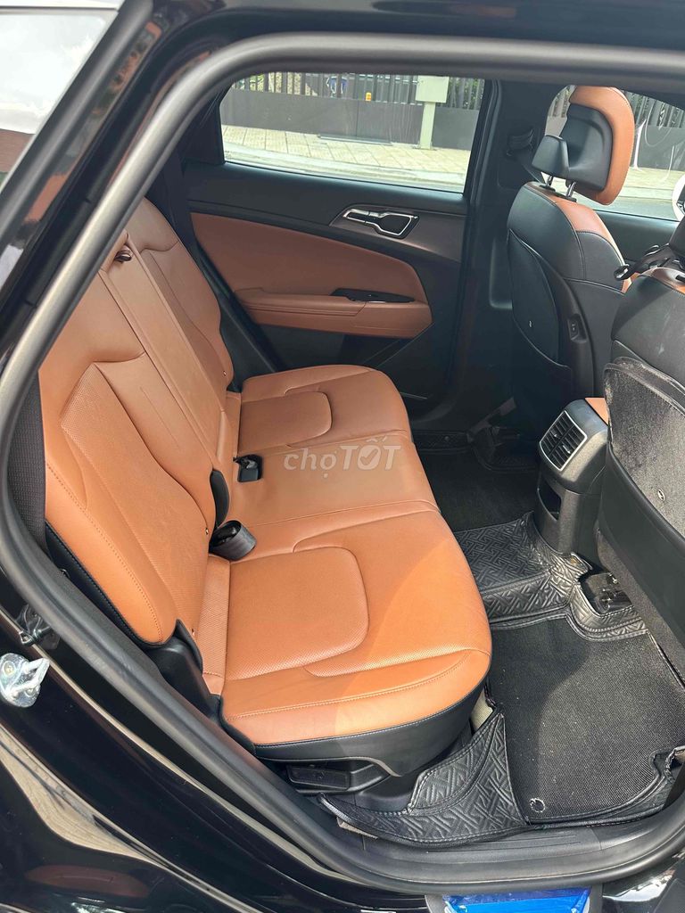 KIA Sportage 2.0D Signature siêu lướt 1vạn km. Mua bán Ô tô tại Quận Bình Tân Tp Hồ Chí Minh được đăng bởi Duy Duy hình 8