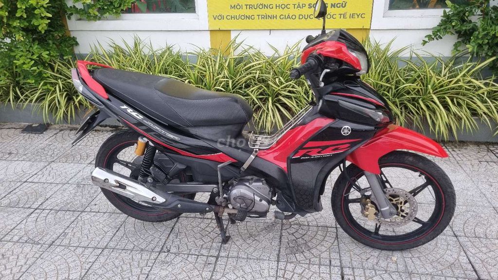 Yamaha Jupiter Gravita 2018 Красно-черный