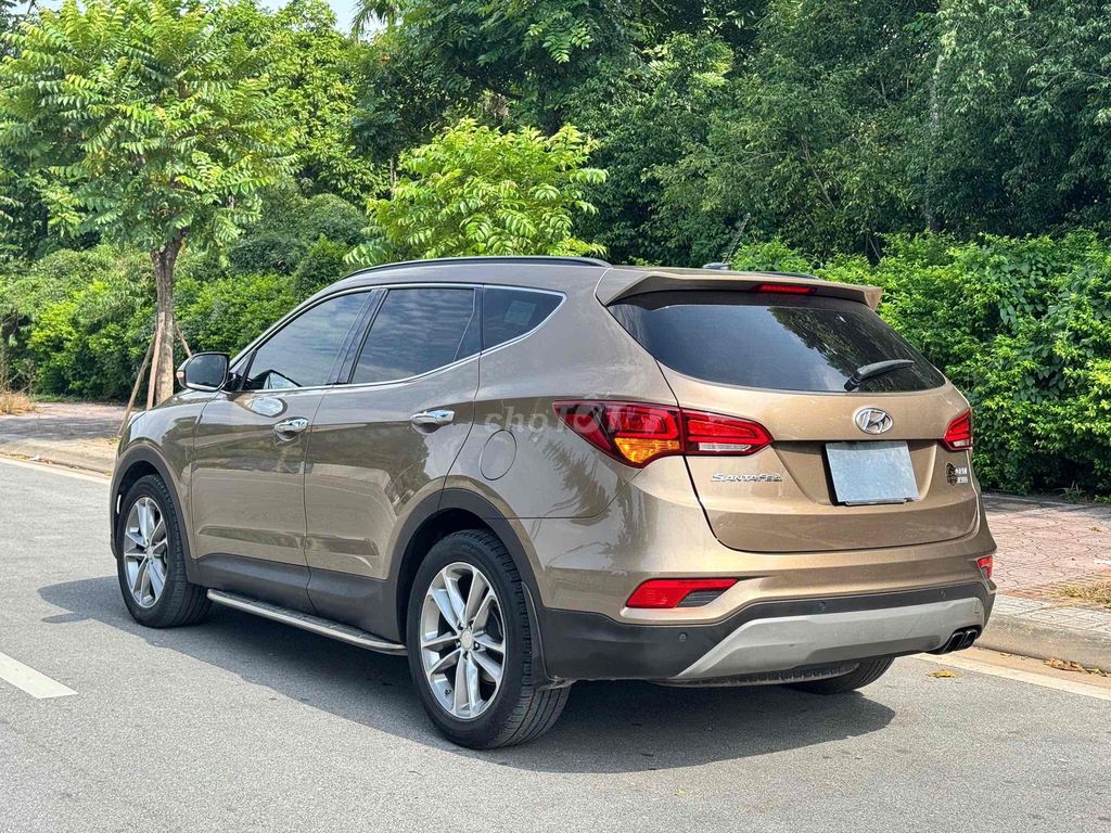 Hyundai Santa Fe 2018 Full Dầu - 90000 k. Mua bán Ô tô tại Quận Long Biên Hà Nội được đăng bởi Bùi Đình Thông hình 4