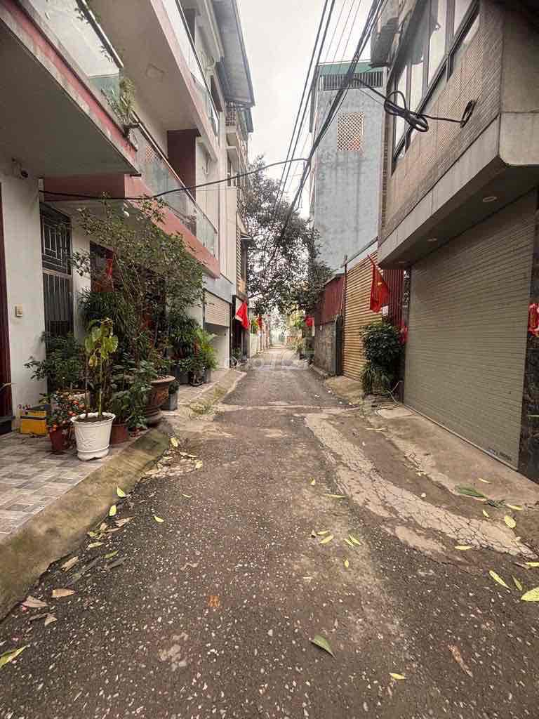 Bán Thửa Đất Còn Sót Lại Ở Trung Tâm Quận Đống Đa -Sổ Đỏ 50m2 - Mt 5m