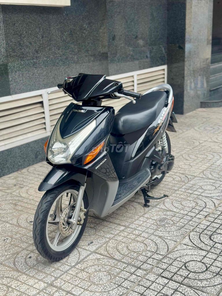 cần bán click 2010 bs thành phố chính chủ ,xe đẹp. Mua bán Xe máy tại Quận 10 Tp Hồ Chí Minh được đăng bởi tuấn hình 2