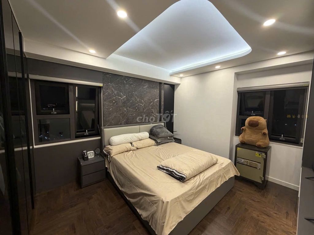 Квартира INTRACOM NHẬT TÂN, 76м2, вид на Реку Красную, с мебелью