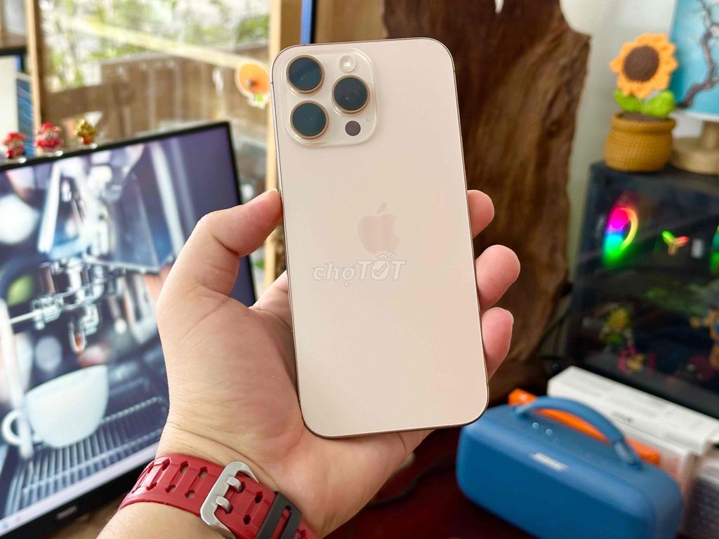 iPhone 16 ProMax 512GB QT Sa mạc dung lượng cao. Mua bán Điện thoại tại Quận Ninh Kiều Cần Thơ được đăng bởi TRƯƠNG QUỲNH hình 1