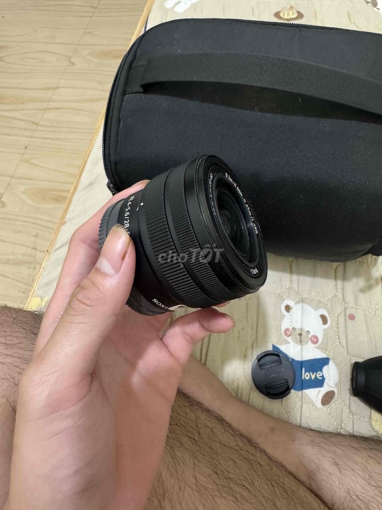Ống kính Sony FE 28-60mm F4-5.6. Mua bán Máy ảnh, Máy quay tại Thành phố Bến Tre Bến Tre được đăng bởi Huỳnh Hoàng Tiến hình 1