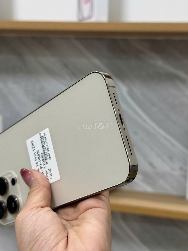 Apple iPhone 14 Pro Max 128GB Vàng Mỹ 8X. Mua bán Điện thoại tại Quận Liên Chiểu Đà Nẵng được đăng bởi Gia Minh Shop hình 1