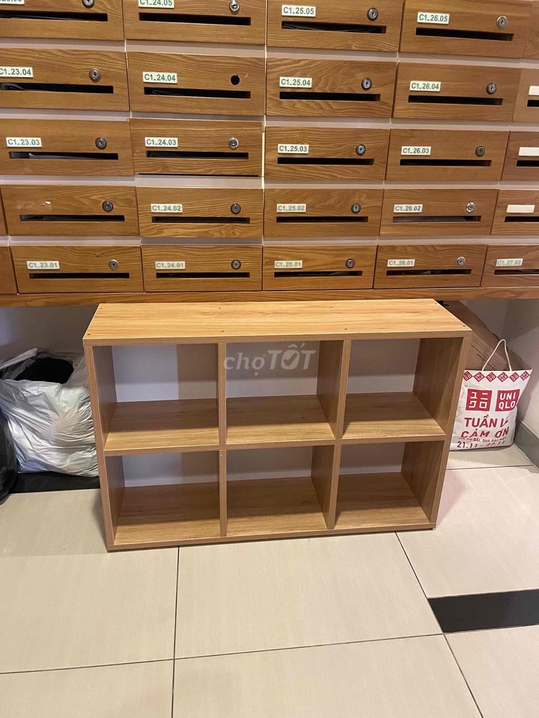 Kệ gỗ đa năng 6 ô vuông. Mua bán Tủ, kệ gia đình tại Quận Bình Tân Tp Hồ Chí Minh được đăng bởi TUẤN hình 1