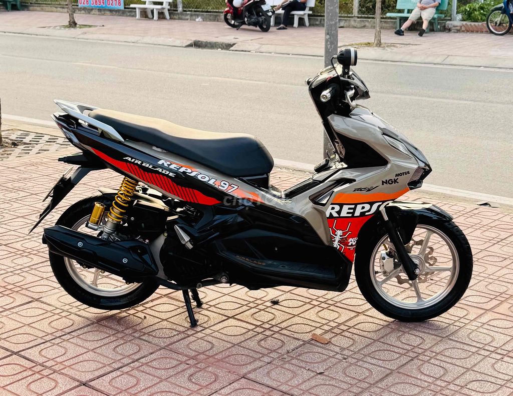 honda ab 125cc xám xi măng xe máy zin nguyên bản. Mua bán Xe máy tại Quận Gò Vấp Tp Hồ Chí Minh được đăng bởi CHXM 86 chuyên bán xe trả góp hình 4