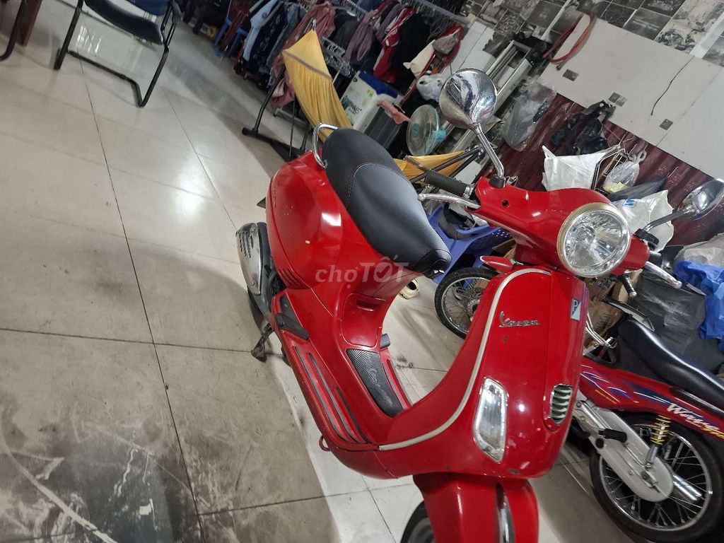 Piaggio Vespa Fi 2017 Красный Скутер