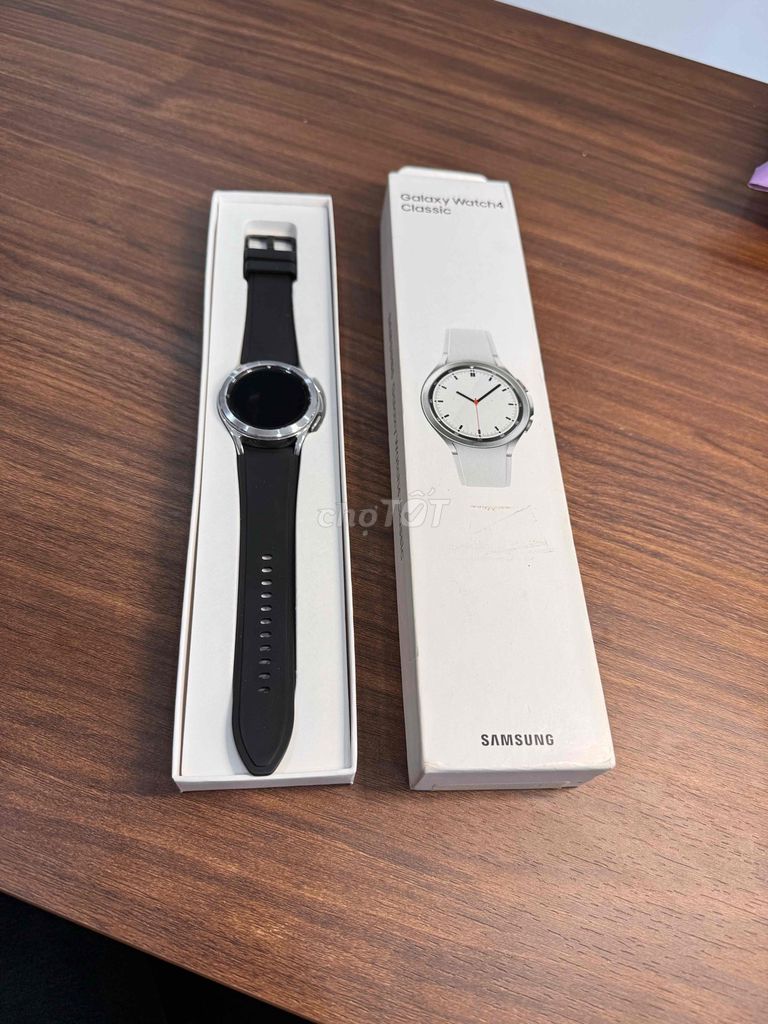 Samsung Galaxy Watch 4 Classic Đen 42mm. Mua bán Thiết bị đeo thông minh tại Quận Hà Đông Hà Nội được đăng bởi Hoàng Đức Mạnh hình 1