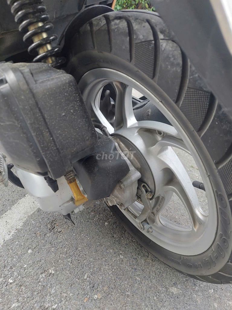 Bán xe Vision mầu đồng chính chủ cực đẹp. Mua bán Xe máy tại Quận Hai Bà Trưng Hà Nội được đăng bởi Nguyễn Thu Thảo hình 7