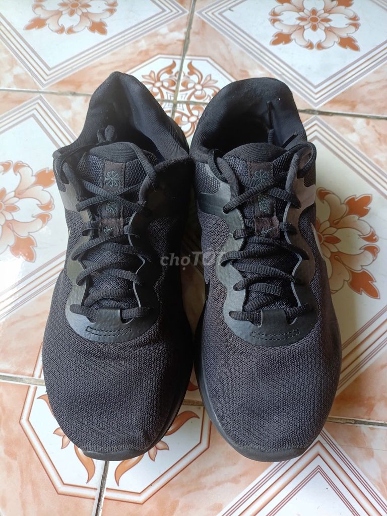 Nike Revolution 6 DC3728-001 Size 42.5  27cm