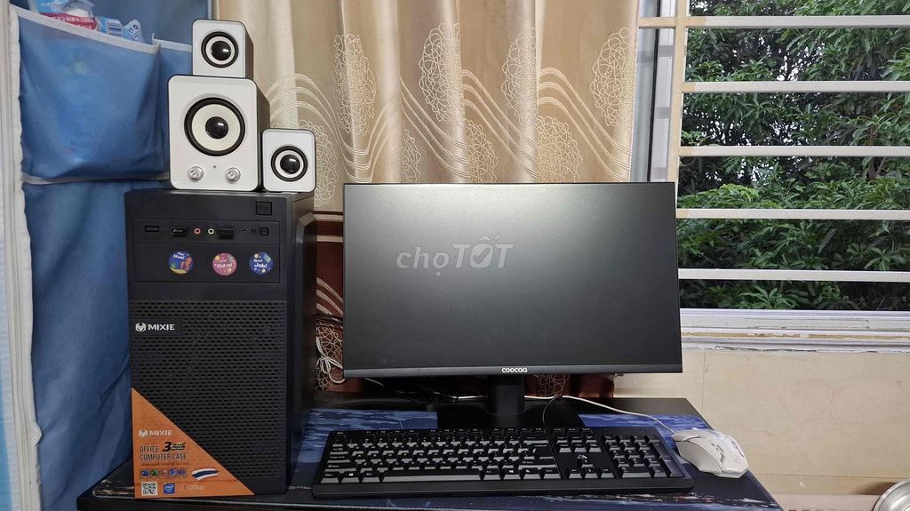 Màn hình máy tính COOCAA Đen. Mua bán Phụ kiện (Màn hình, Chuột...) tại Quận Liên Chiểu Đà Nẵng được đăng bởi Uyên Thy  hình 1