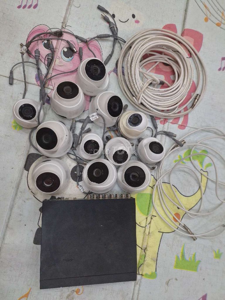 Bộ camera an ninh Hikvision Trắng 12 camera. Mua bán Máy ảnh, Máy quay tại Huyện Thanh Trì Hà Nội được đăng bởi Minh Sun hình 1