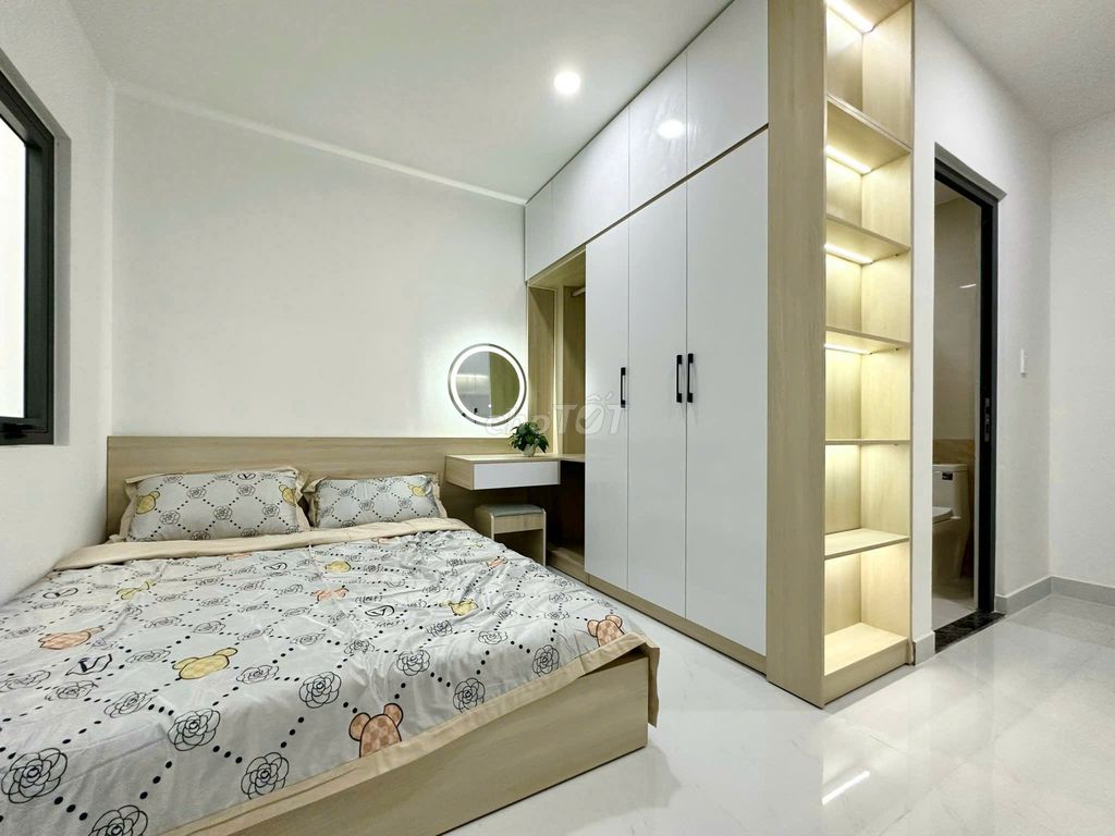 Stuidio Full Nội Thất ngay Ngã Tư Phú Nhuận
