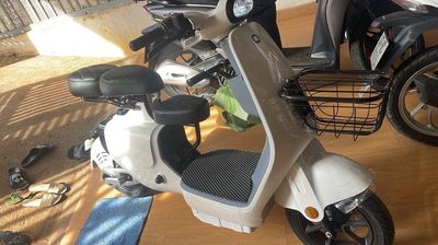 Em cần bán xe điện VC trắng. Mua bán Xe điện tại Thành phố Buôn Ma Thuột Đắk Lắk được đăng bởi Nguyễn Ngọc Tuyết Mai