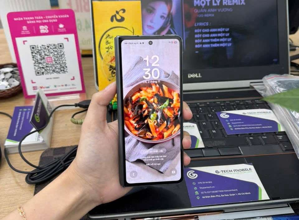 Samsung Z Fold4 Xám 256GB -++nguyên bản đẹp mới. Mua bán Điện thoại tại Quận 7 Tp Hồ Chí Minh được đăng bởi Minh phương hình 1