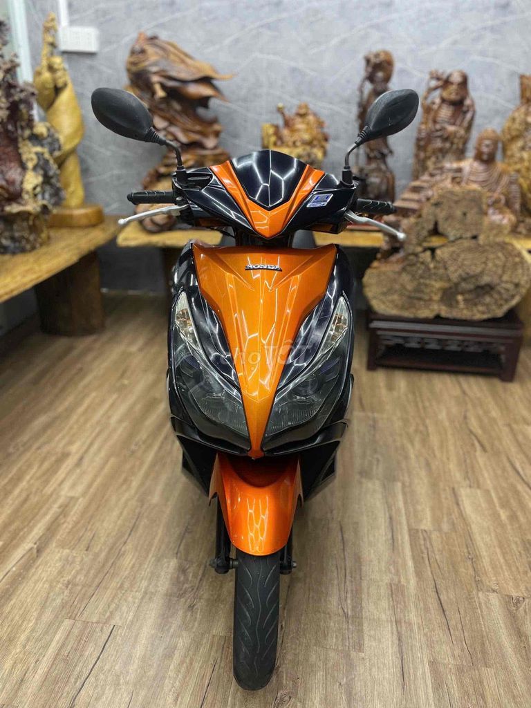 👉Airblade 2015 chính chủ biển SG máy bao êm. Mua bán Xe máy tại Quận 7 Tp Hồ Chí Minh được đăng bởi Xe Cũ Hiếu CT hình 3