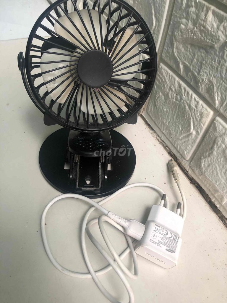 Quạt mini tích điện loại tốt