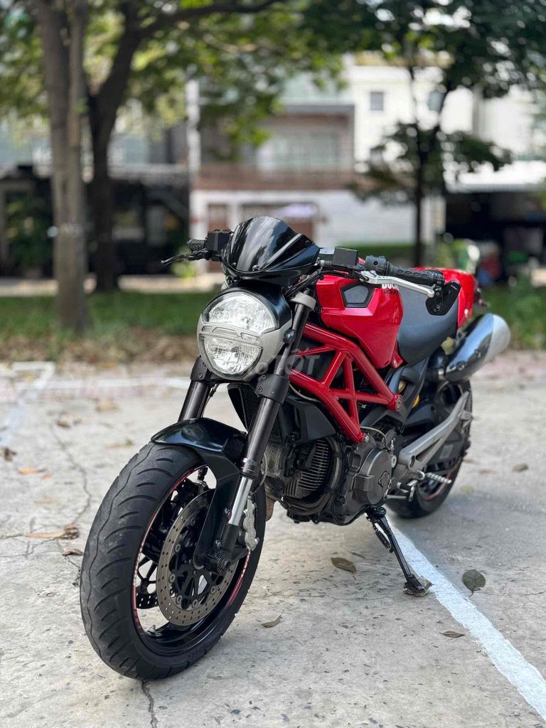 Ducati Monster 795 2013 Красный 32000 км Номер 71 1 владелец