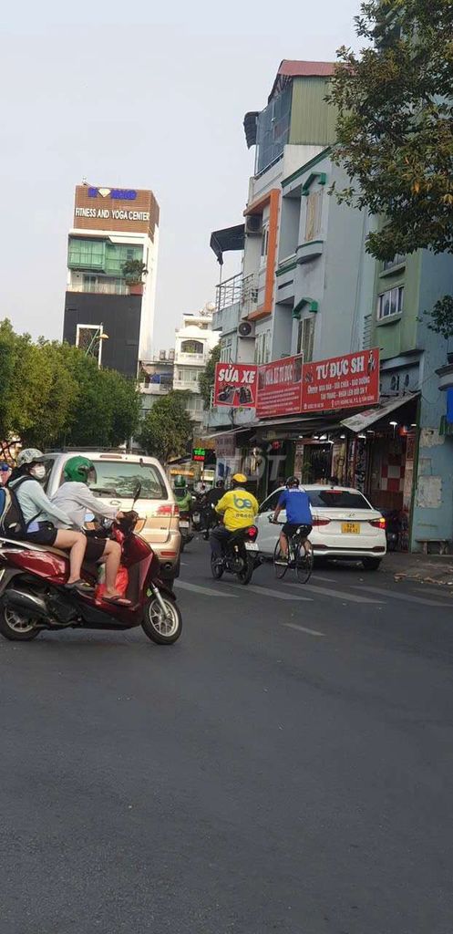 Mặt tiền Hoàng Sa. BÁN CF ĂN UỐNG