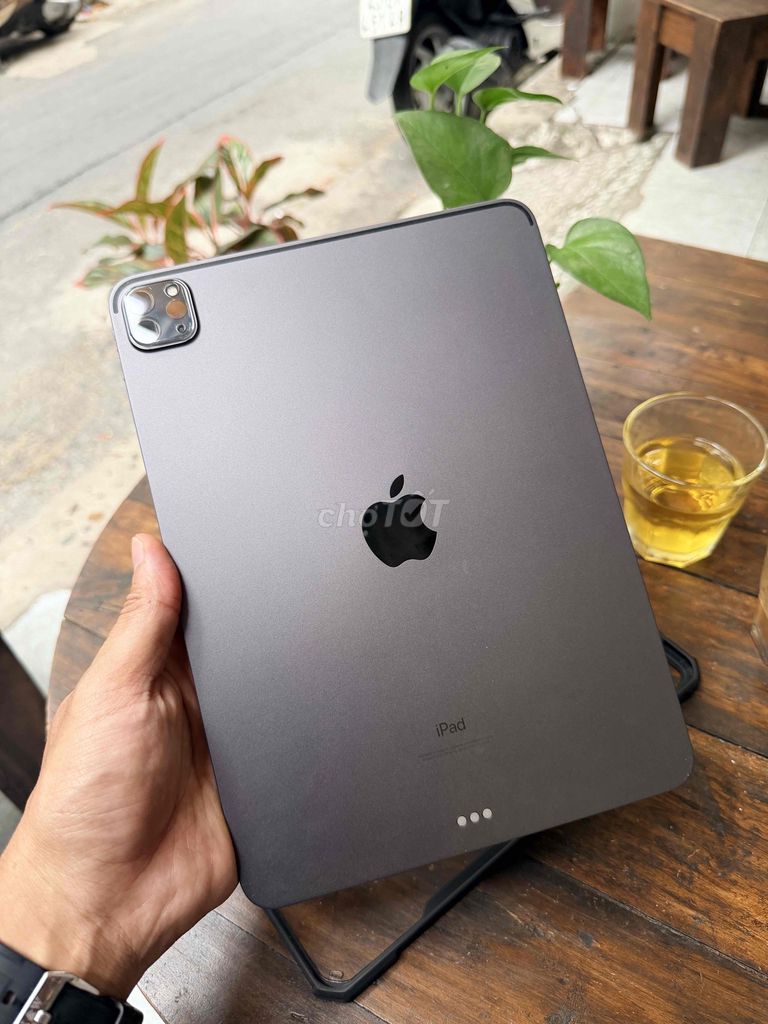 Apple iPad Pro 2020 11 inch 128GB Pin 87%. Mua bán Máy tính bảng tại Quận Sơn Trà Đà Nẵng được đăng bởi Anh Apple Chính Hãng hình 1