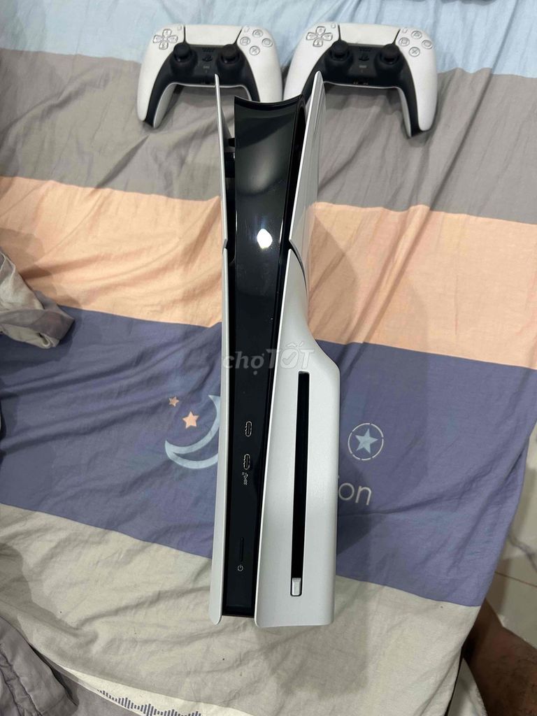 Máy chơi game Sony PlayStation 5 Slim Trắng. Mua bán Thiết bị chơi game tại Thành phố Qui Nhơn Bình Định được đăng bởi Tuấn Dũng hình 1