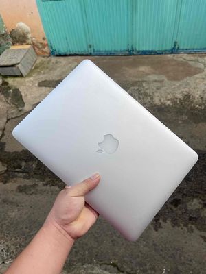 Pro 2015 i5 8~256 máy zin ngoại hình đẹp. Mua bán Laptop tại Thành phố Buôn Ma Thuột Đắk Lắk được đăng bởi nhat minh