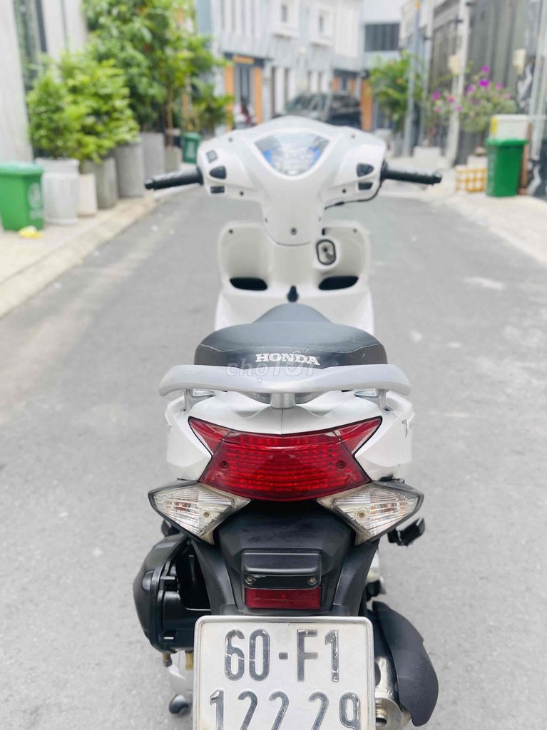 Honda vision 110cc đk2012 bản trắng hỗ trợ trả gop. Mua bán Xe máy tại Quận Gò Vấp Tp Hồ Chí Minh được đăng bởi Cầm đồ Thanh Nhật hình 5