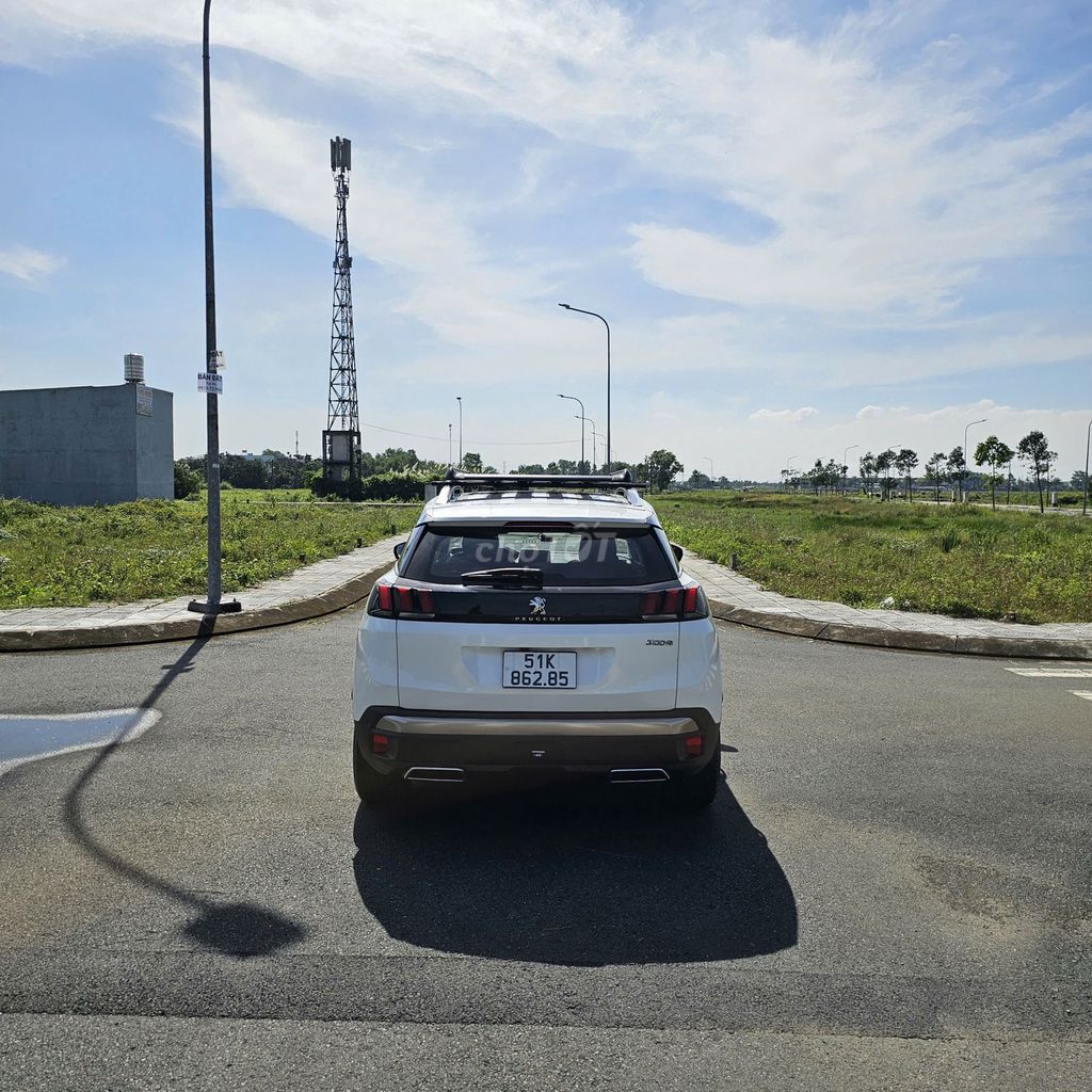 Peugeot 3008 All New 2018 Trắng 126.000 km. Mua bán Ô tô tại Huyện Bình Chánh Tp Hồ Chí Minh được đăng bởi Trần Xuân Bách hình 10