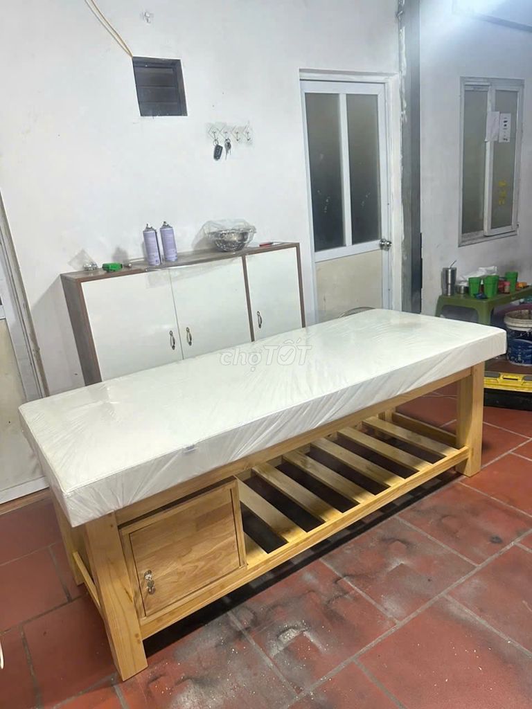 Giường massage Gỗ thông D190xR80xC70cm Rất mới. Mua bán Giường, chăn ga gối nệm tại Quận 10 Tp Hồ Chí Minh được đăng bởi quyên đỗ hình 1