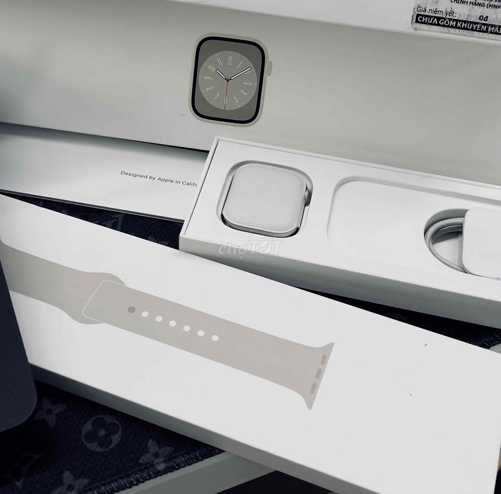 Apple Watch Series 8 41mm Nhôm. MÁY CHÍNH HÃNG 99%. Mua bán Thiết bị đeo thông minh tại Thành phố Biên Hòa Đồng Nai được đăng bởi DT MOBILE BIÊN HOÀ hình 1