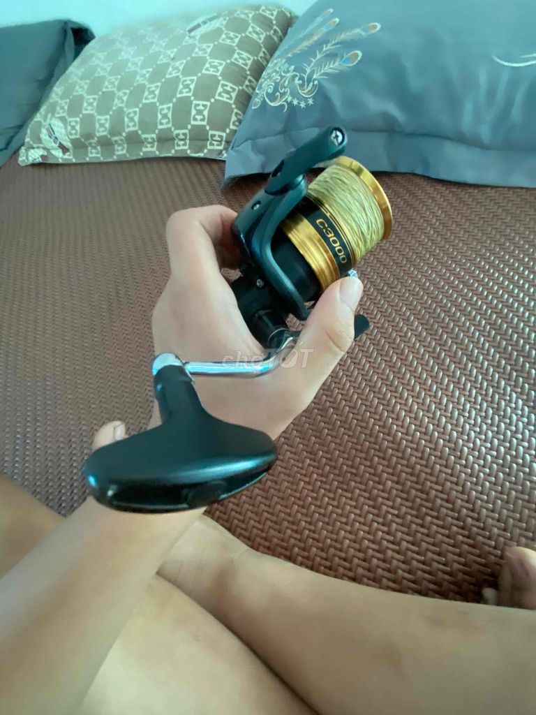 Máy câu Shimano FX C3000 Đen, vàng. Mua bán Đồ thể thao, Dã ngoại tại Thành phố Vinh Nghệ An được đăng bởi Lê Hưng hình 1