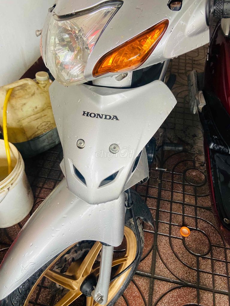 Honda Alpha 100 cc xe máy êm