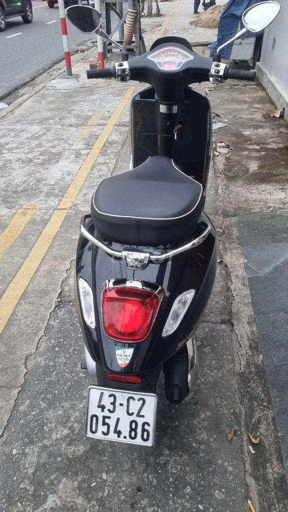 Piaggio Vespa Sprint 2022 Đen 4000 km. Mua bán Xe máy tại Quận Hải Châu Đà Nẵng được đăng bởi Dức long hình 7
