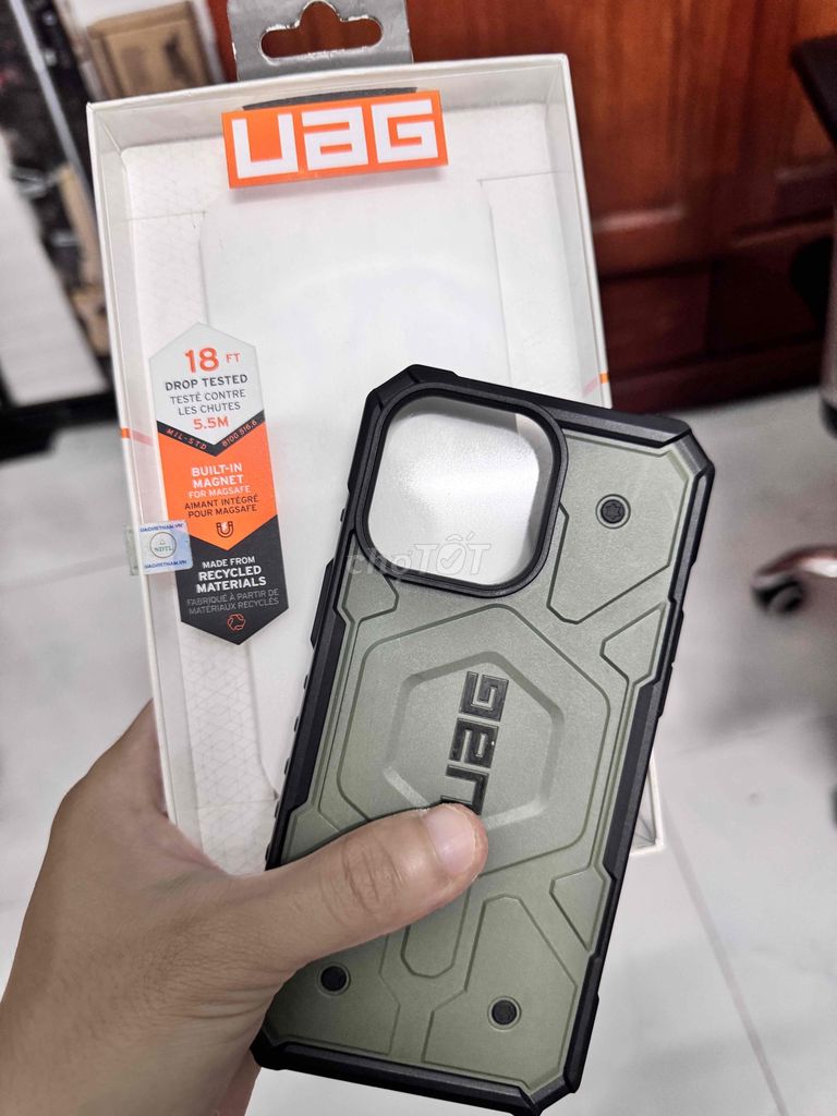 Ốp UAG chính hãng cho iPhone 15 Pro Max