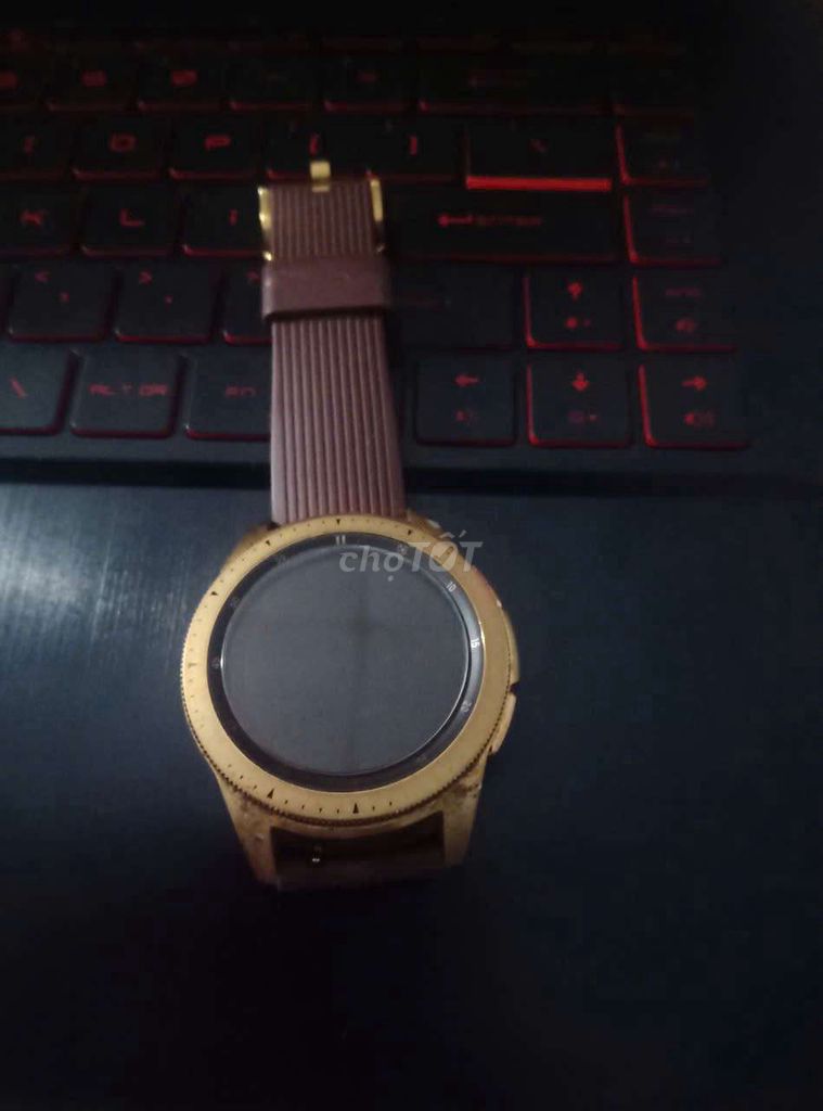 Samsung Galaxy Watch 42mm Vàng. Mua bán Thiết bị đeo thông minh tại Huyện Hóc Môn Tp Hồ Chí Minh được đăng bởi Kevin hình 1