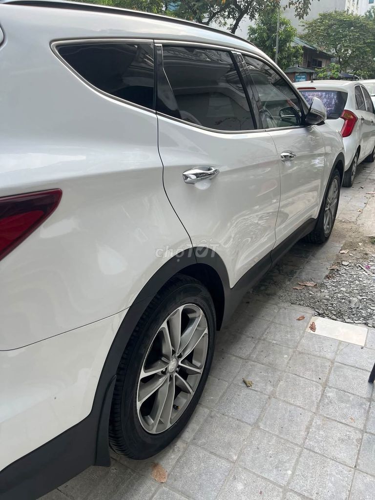 Hyundai SantaFe 2019, бензиновый, 7-местный, 5 К, белый