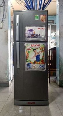 Tủ lạnh Sanyo 205L còn zin đẹp ít sài bền nhẹ điện