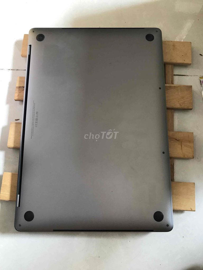 Macbook pro 2017 touch bar. Mua bán Laptop tại Thành phố Thuận An Bình Dương được đăng bởi Giangnb5 hình 1