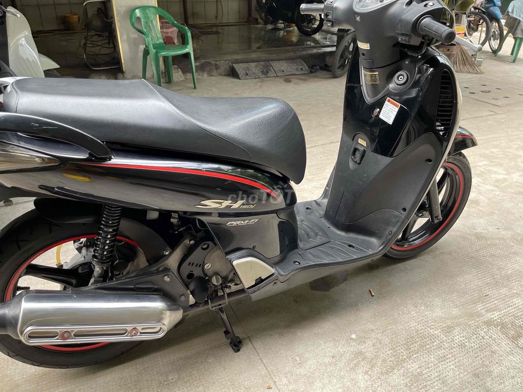 SH Y 150 Fi đen sporti biến số TP. Mua bán Xe máy tại Quận 3 Tp Hồ Chí Minh được đăng bởi Trần văn trưởng hình 3