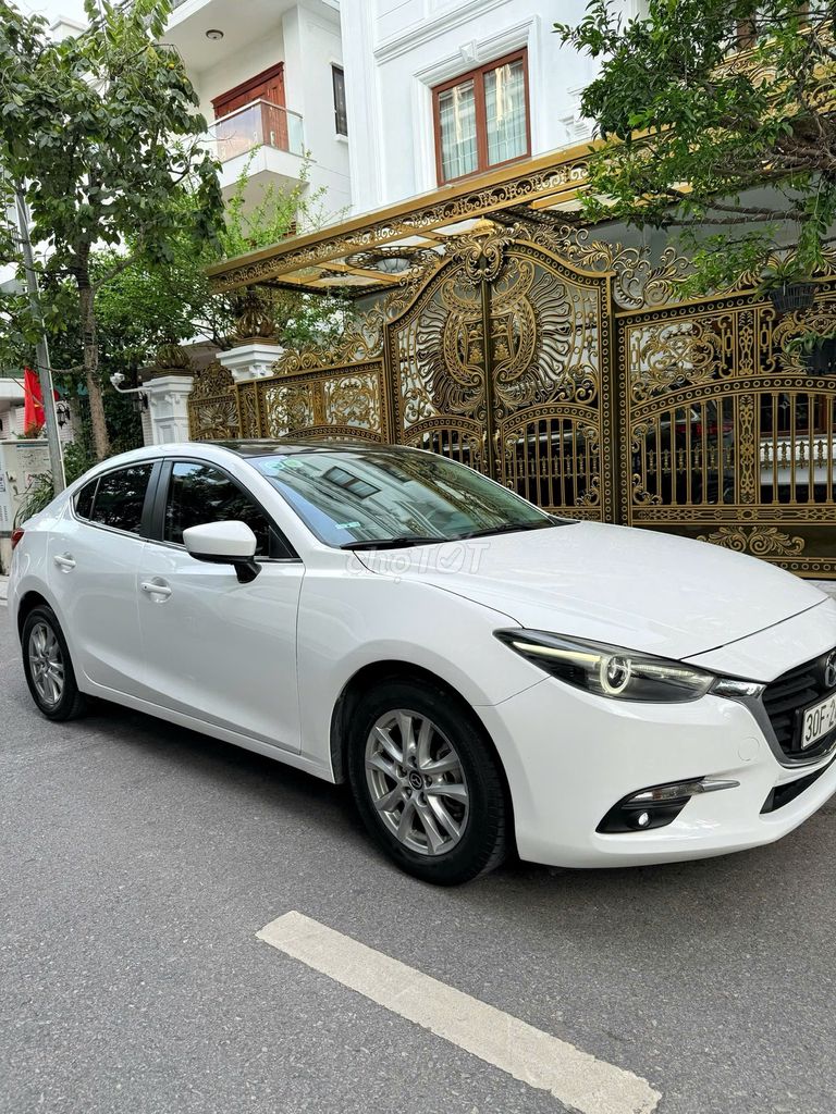 Mazda3 Facelift Full Option cuối 2018 cực mới.. Mua bán Ô tô tại Quận Hai Bà Trưng Hà Nội được đăng bởi Mr Hoàng Anh hình 1
