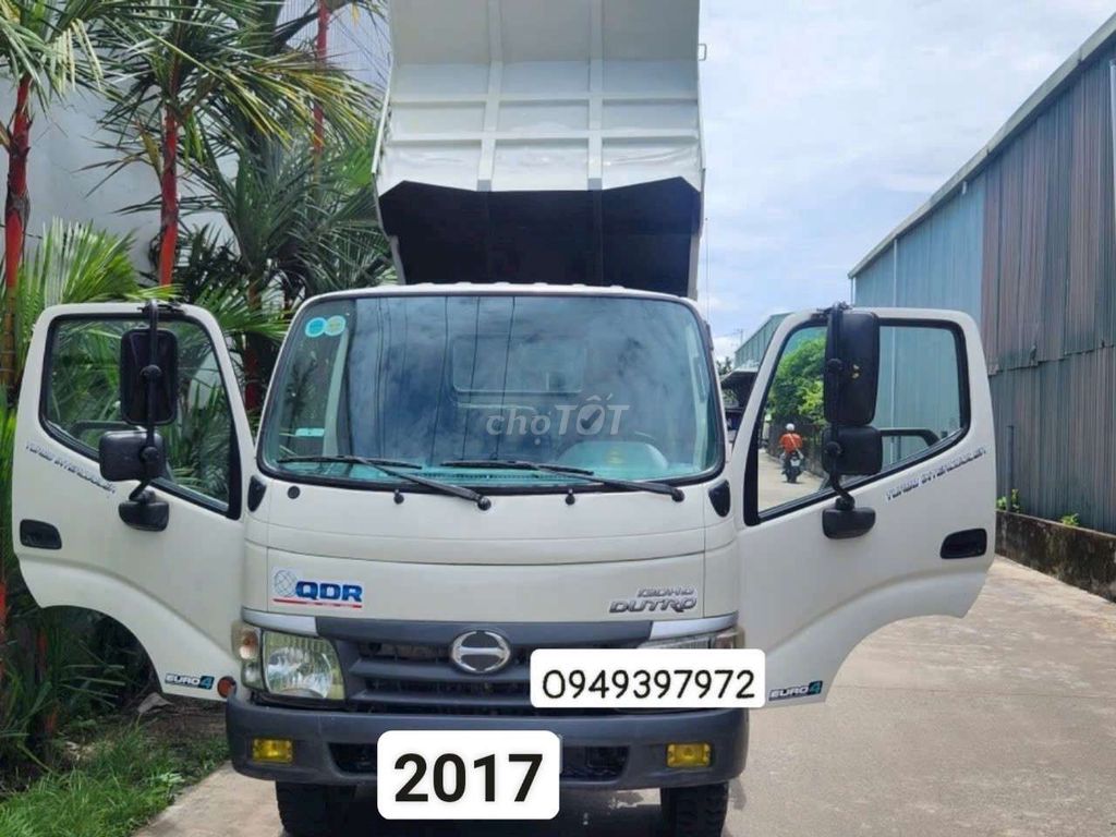 Bán hino 2017  4.5 tấn thùng 3.6 khói